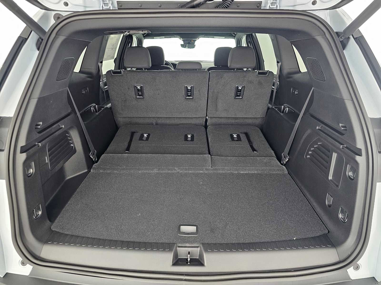 New 2026 GMC Acadia Elevation image 16