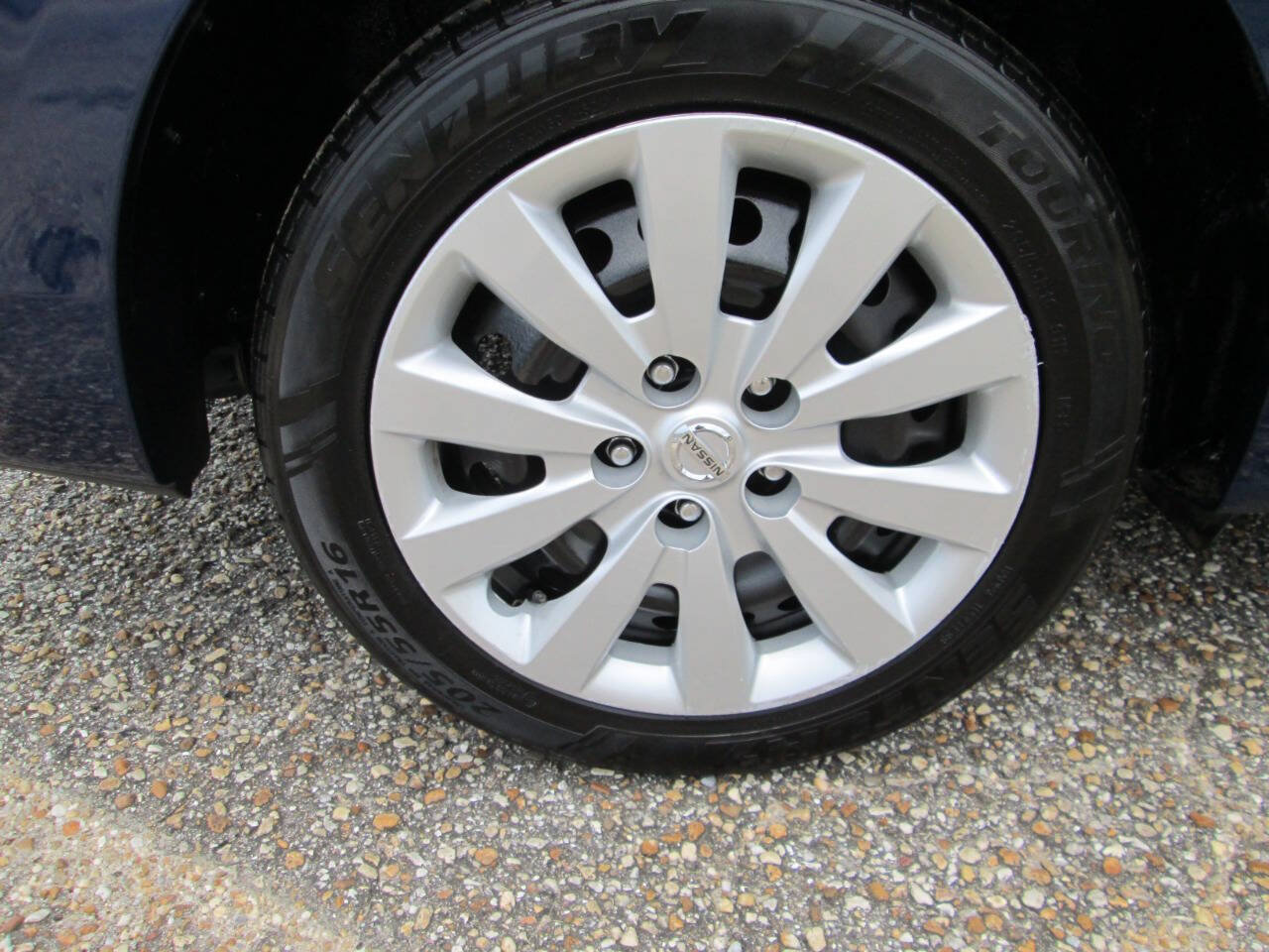 Used 2019 Nissan Sentra S FWD image 41