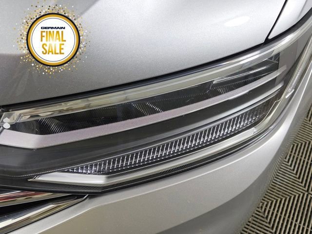 Certified 2024 Volkswagen Tiguan SE w/ Panoramic Sunroof Package image 12