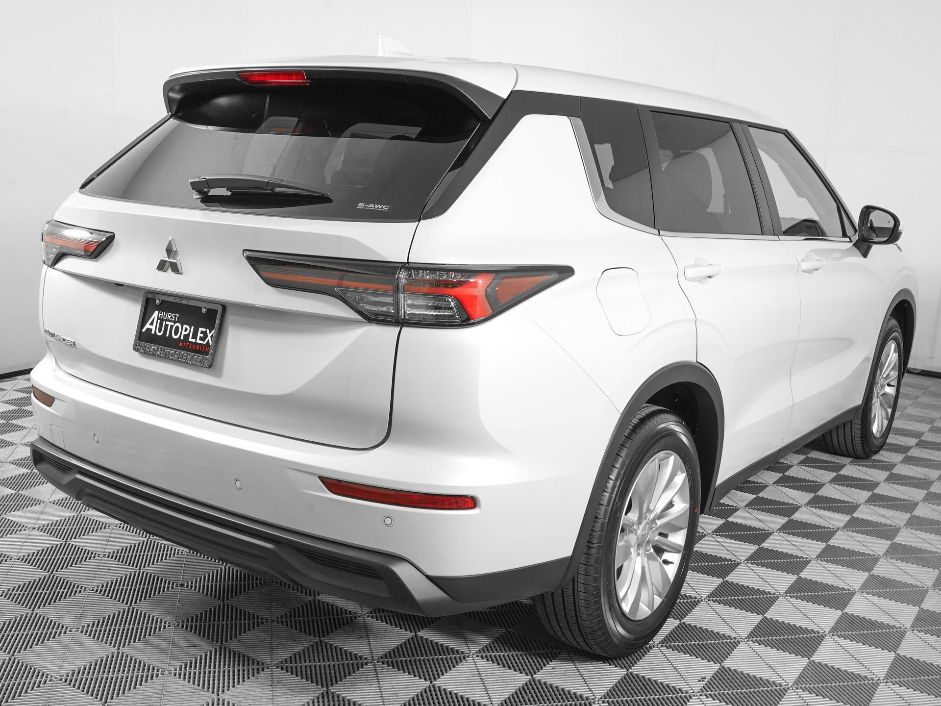 New 2026 Mitsubishi Outlander ES AWD/4WD image 5