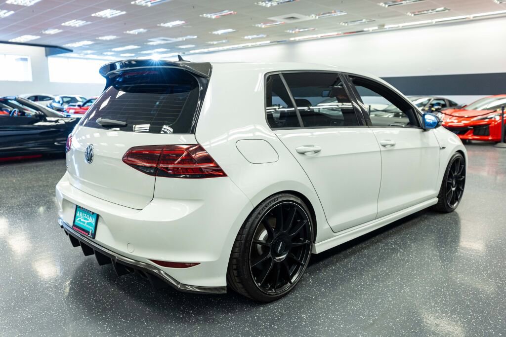 Used 2016 Volkswagen Golf R 4-Door image 4