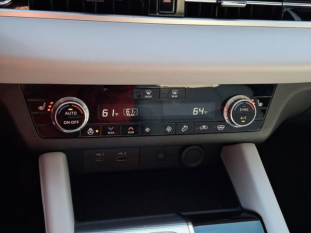 Used 2023 Mitsubishi Outlander SEL AWD/4WD image 17