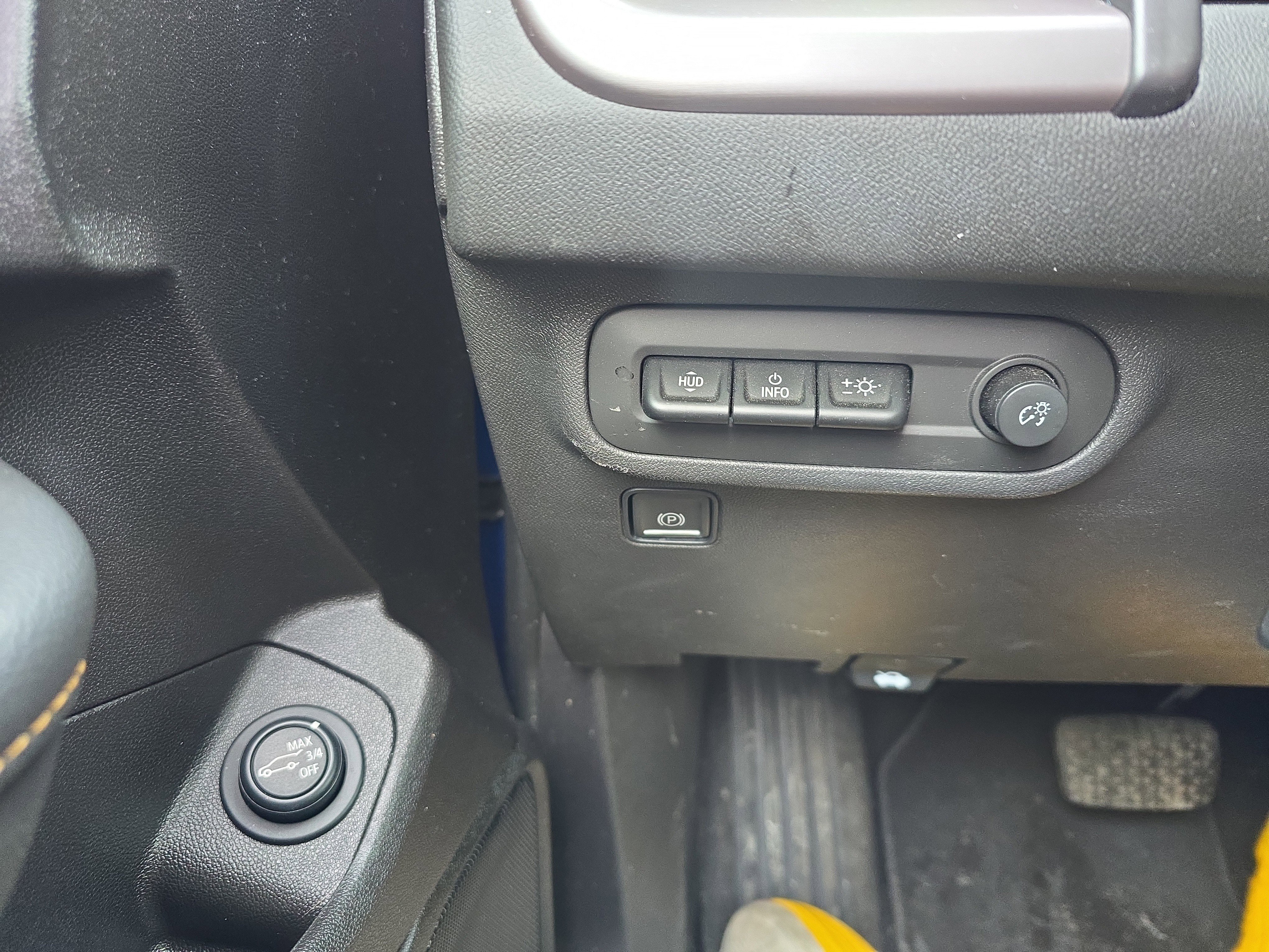 Used 2024 GMC Terrain AT4 w/ Infotainment Package II image 22