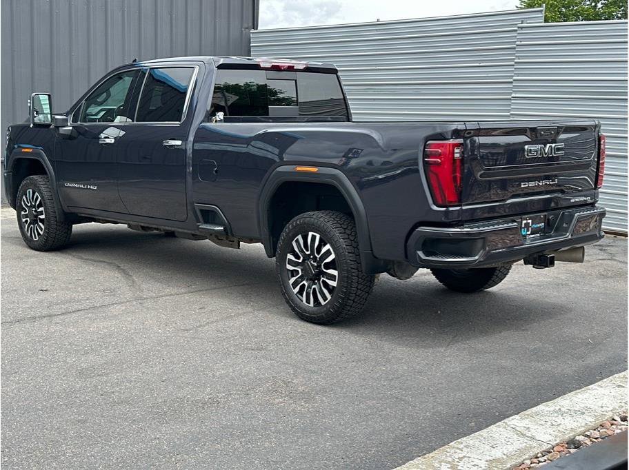 Used 2024 GMC Sierra 2500 Denali Ultimate w/ Max Trailering Package image 8