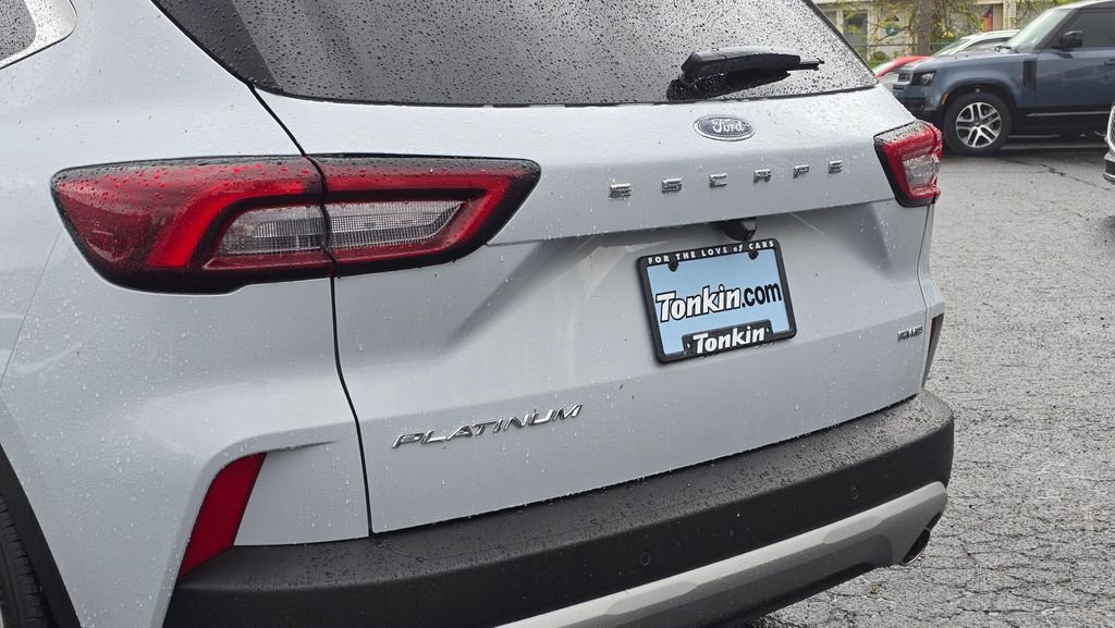Used 2025 Ford Escape Platinum image 13