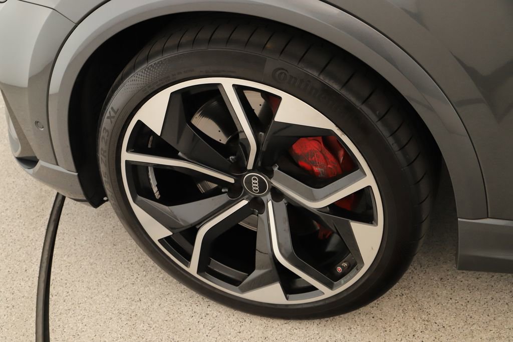Used 2021 Audi RS Q8 w/ Carbon Optic Package AWD/4WD image 38