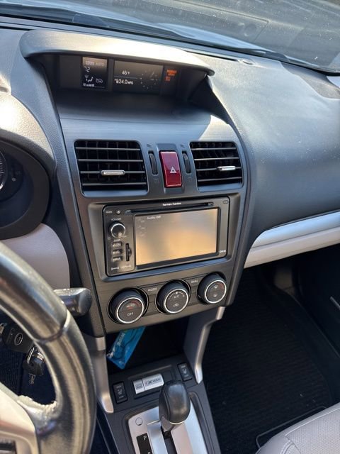Used 2014 Subaru Forester 2.5i Touring AWD/4WD image 9