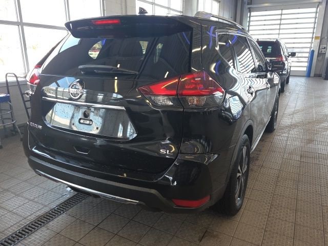 Used 2018 Nissan Rogue SL image 6