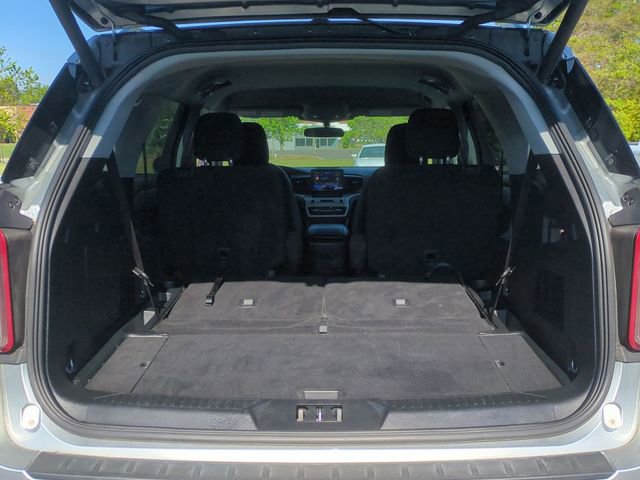 Used 2023 Ford Explorer XLT RWD image 32