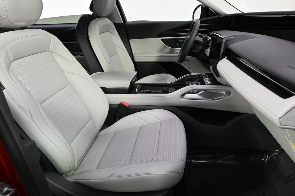 New 2026 Lincoln Nautilus Reserve image 16