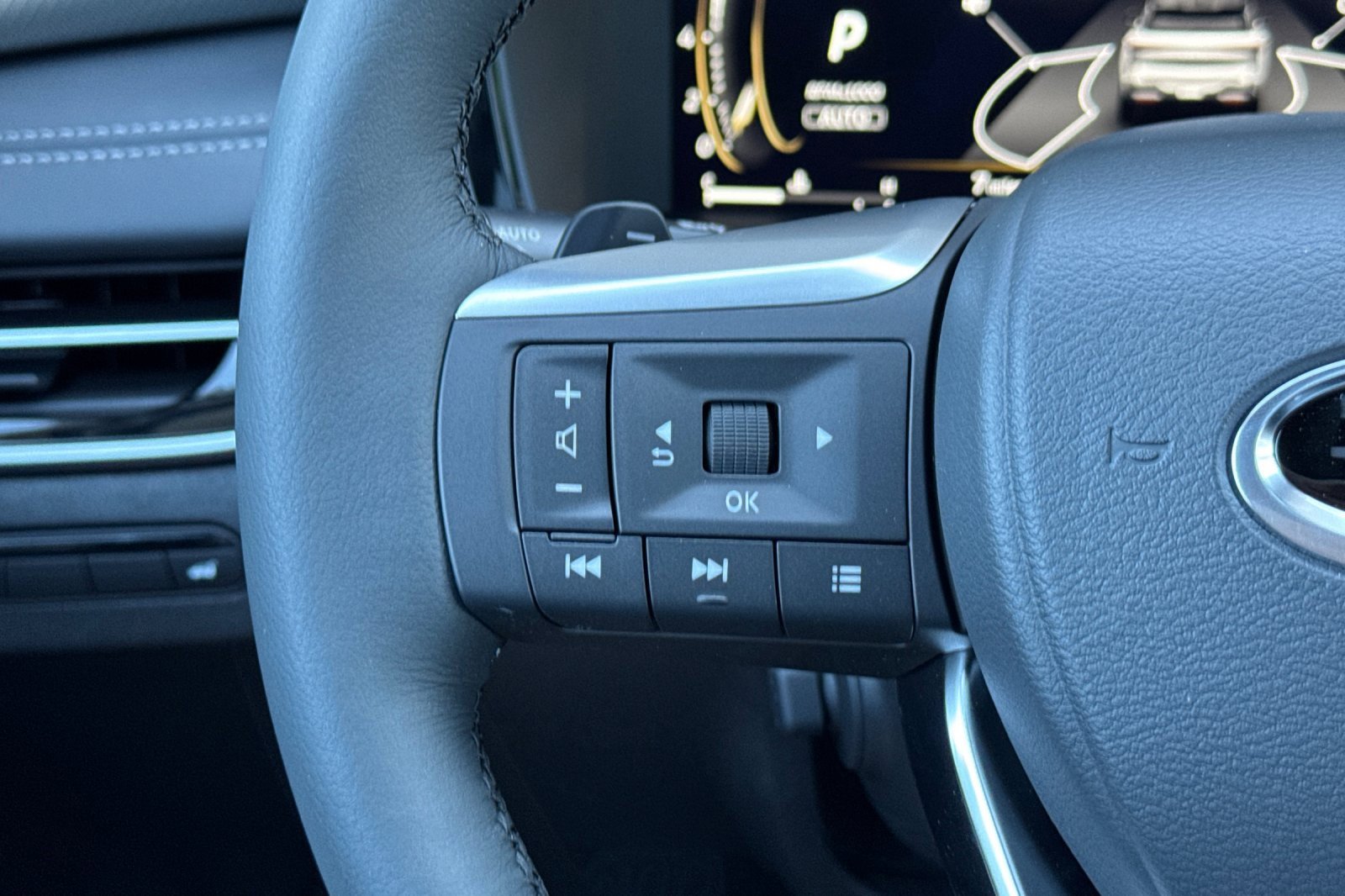 New 2026 INFINITI QX60 Luxe w/ Cargo Package image 29