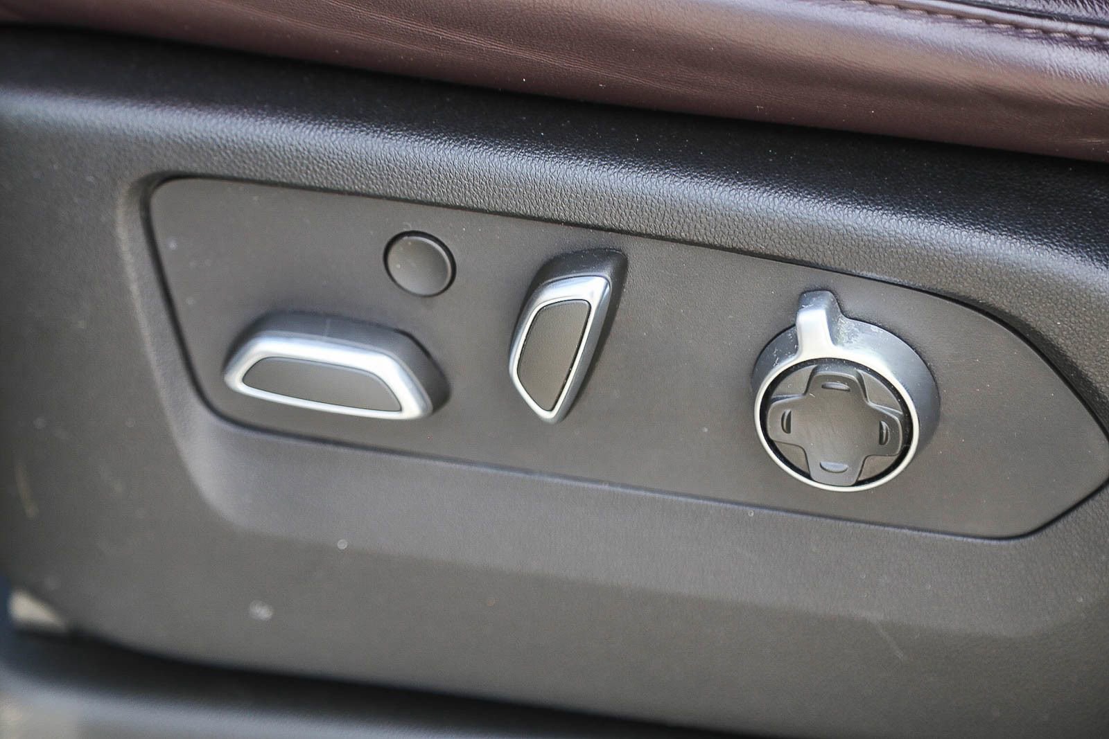 Used 2023 Cadillac Escalade ESV V image 20