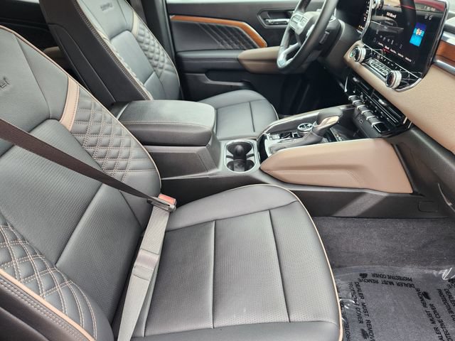 Used 2025 GMC Canyon Denali AWD/4WD image 19