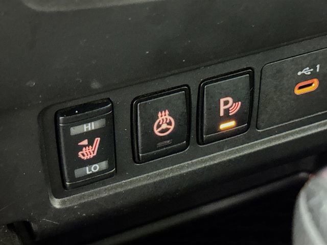 Used 2024 Nissan Frontier SL w/ Technology Package image 19