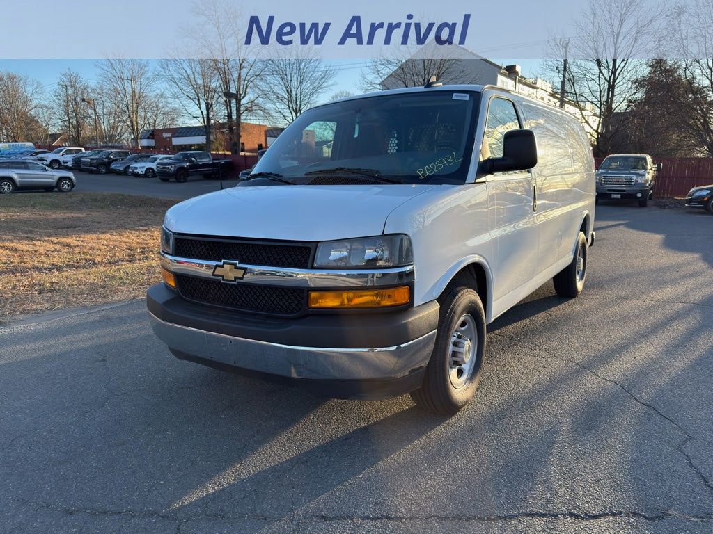 Certified 2024 Chevrolet Express 2500 Work Van w/ Driver Convenience Package image 1