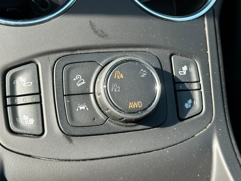 Used 2023 GMC Terrain SLT image 22