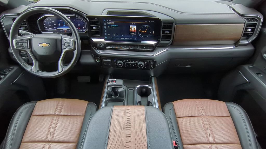 Used 2023 Chevrolet Silverado 1500 High Country w/ Z71 Off-Road Package image 15