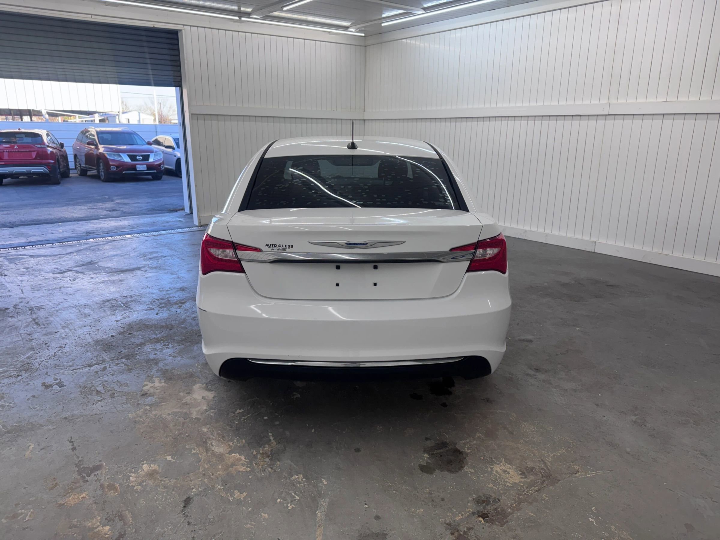 Used 2014 Chrysler 200 LX image 6