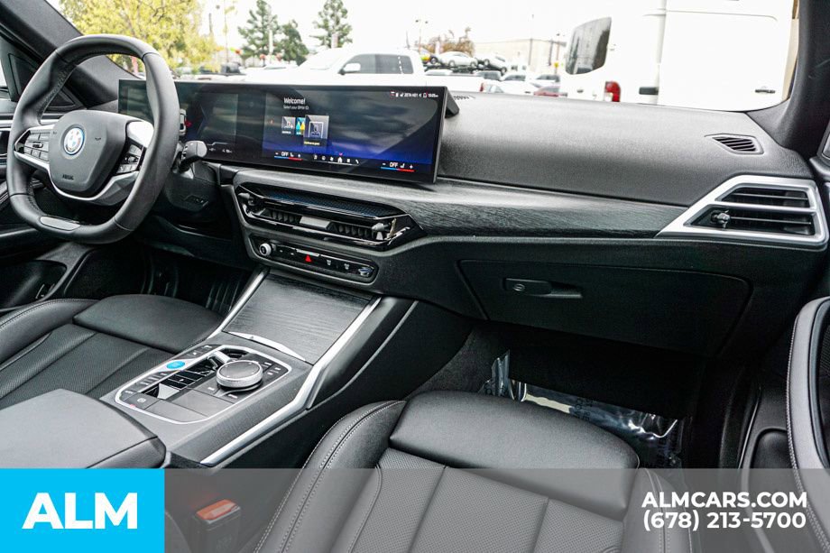 Used 2025 BMW i4 eDrive40 image 25