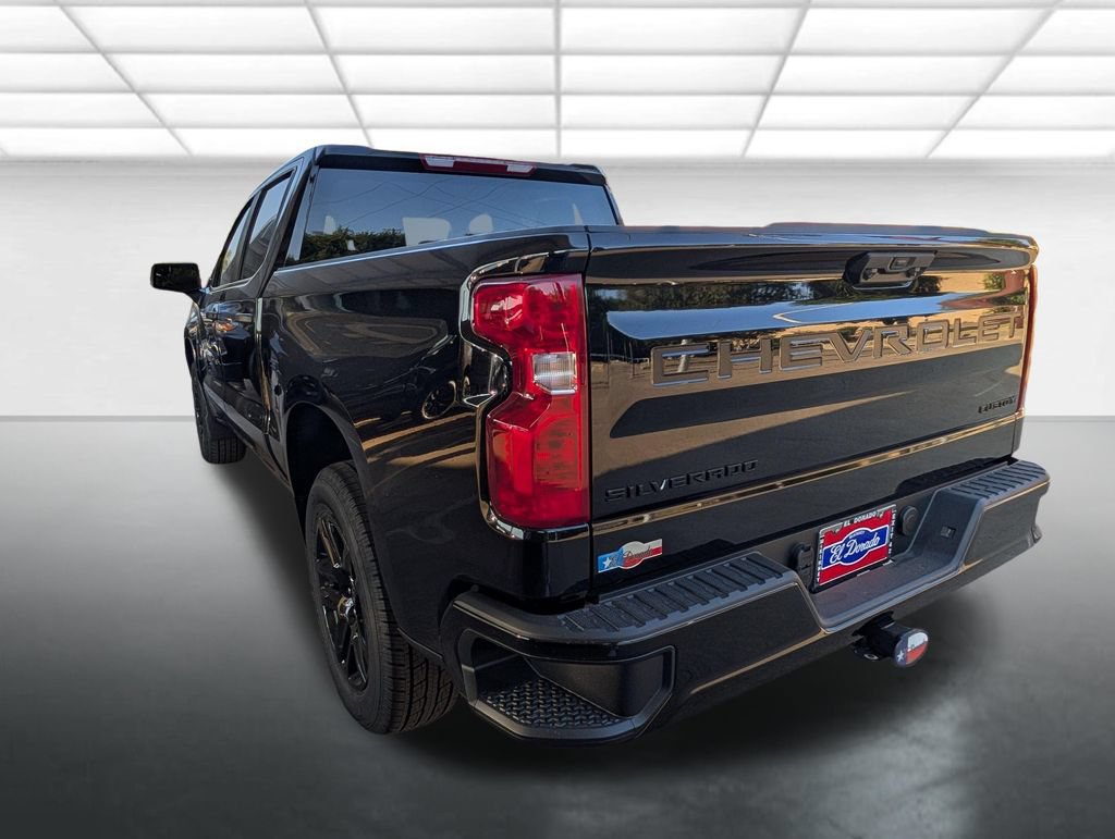 New 2026 Chevrolet Silverado 1500 Custom w/ LPO, Dark Essentials Package RWD image 2