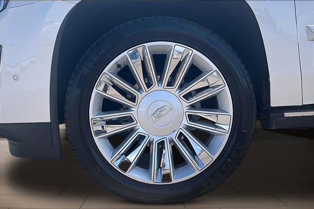 Used 2018 Cadillac Escalade Platinum AWD/4WD image 9