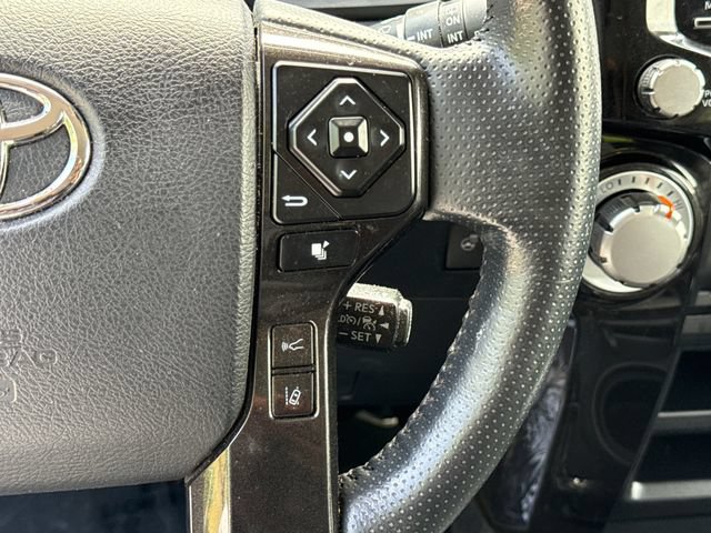 Used 2024 Toyota 4Runner TRD Off-Road Premium AWD/4WD image 27