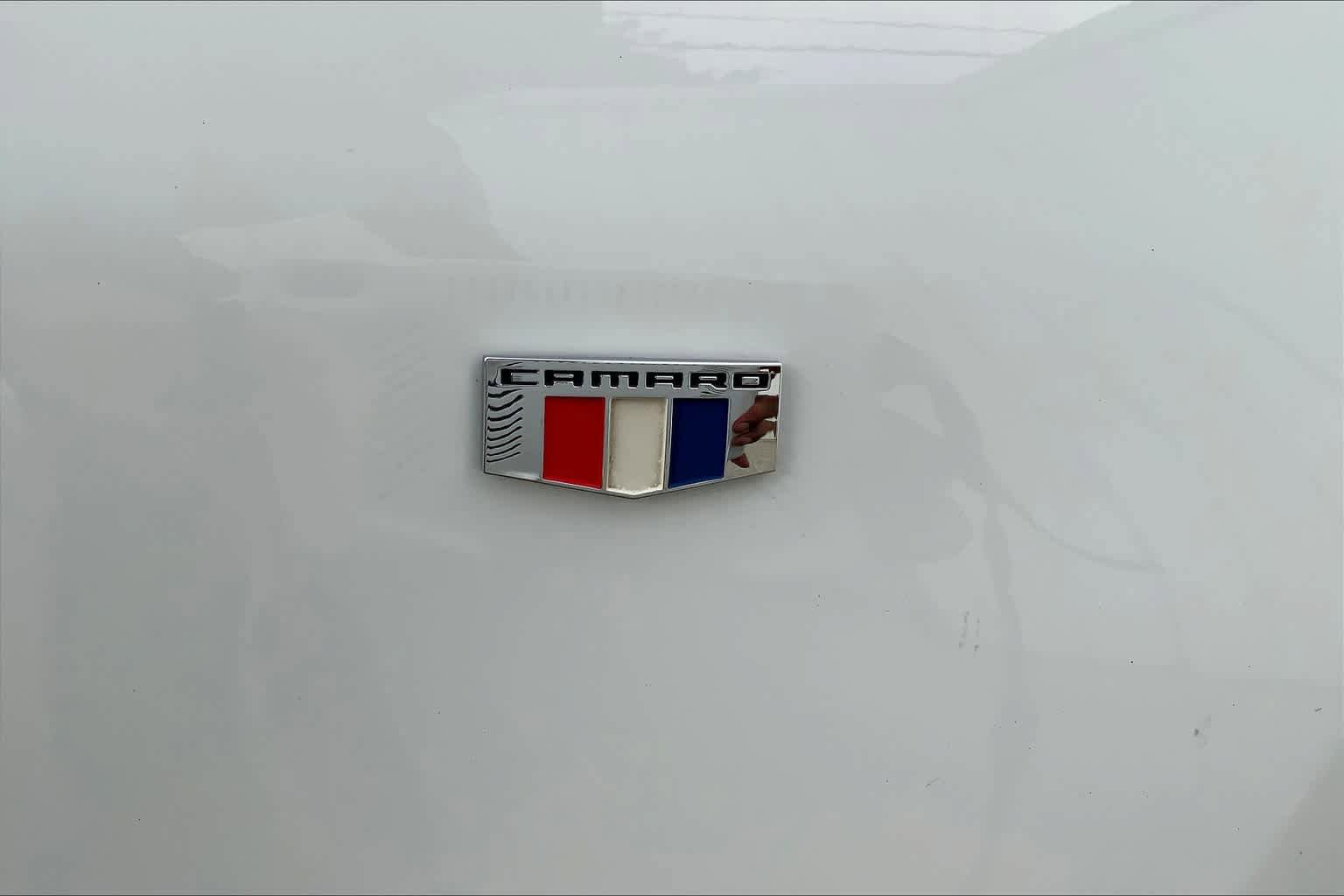 Used 2020 Chevrolet Camaro LT w/ Technology Package RWD image 10