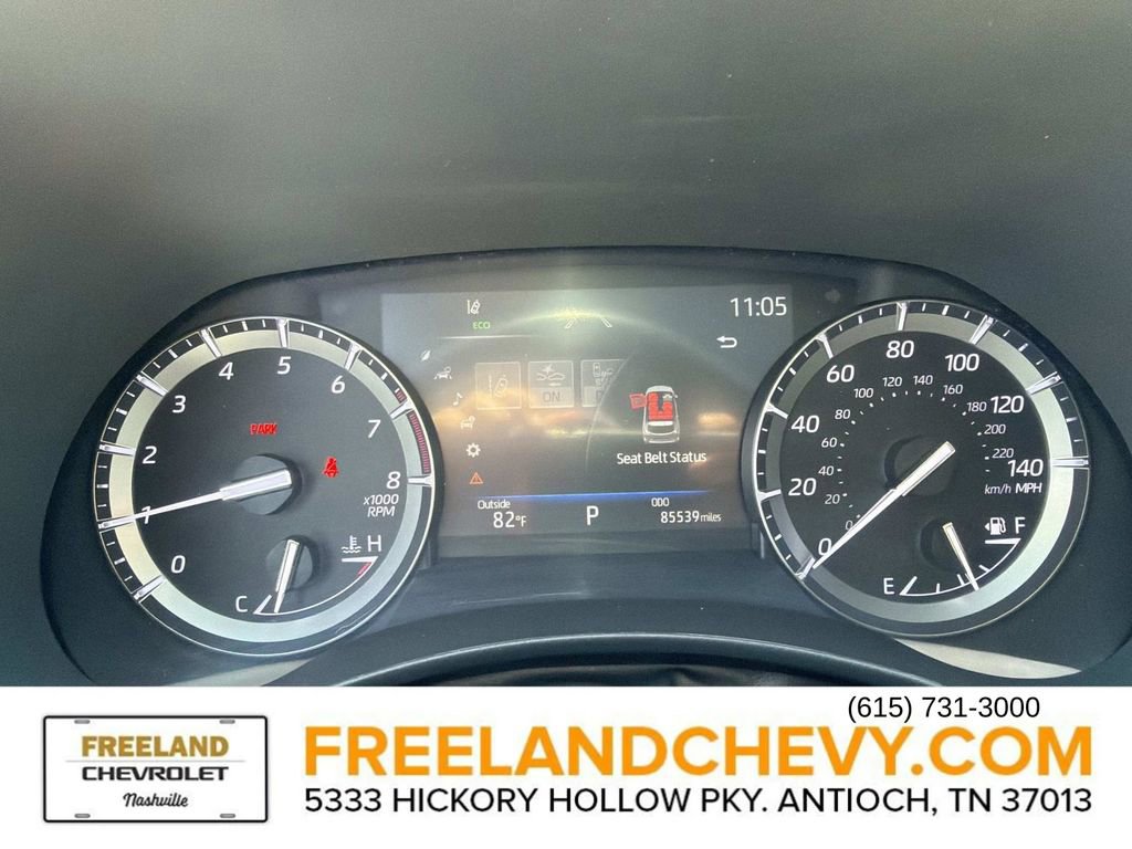 Used 2020 Toyota Highlander XLE FWD image 32