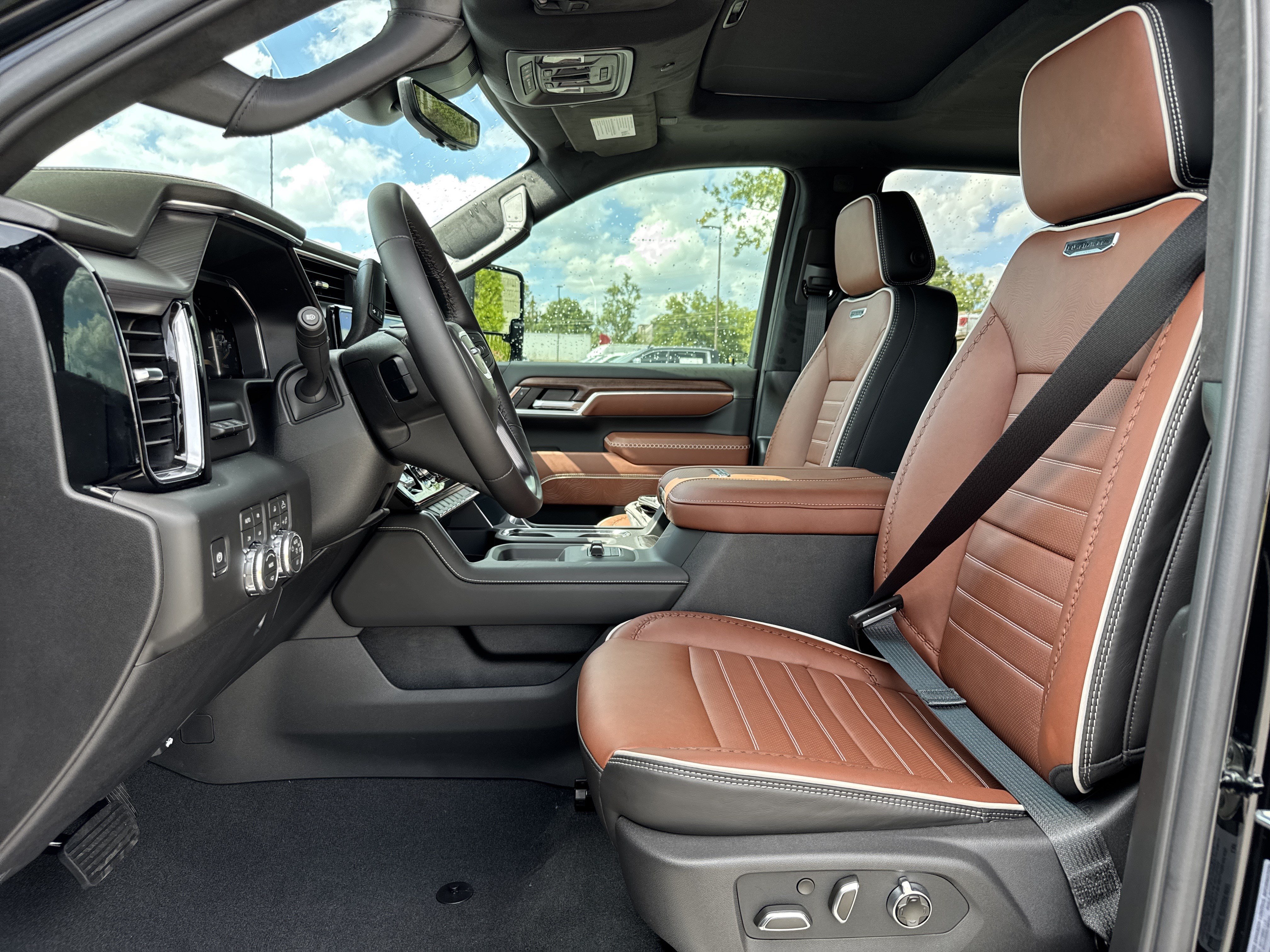 New 2026 GMC Sierra 2500 Denali Ultimate AWD/4WD image 17