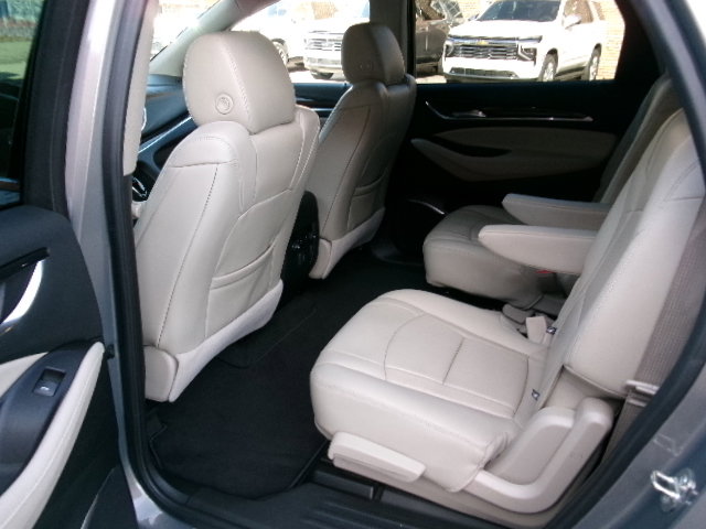 Used 2019 Buick Enclave Essence image 16
