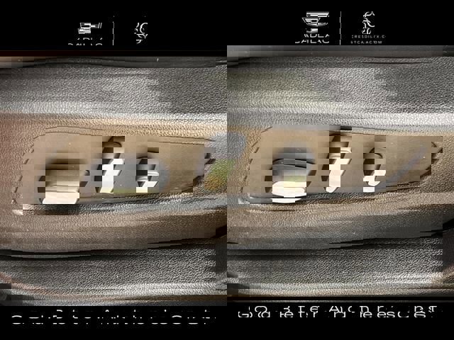 Certified 2023 Cadillac XT5 Premium Luxury image 28