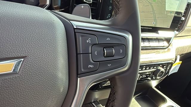 New 2026 Chevrolet Silverado 1500 LTZ w/ LTZ Premium Package AWD/4WD image 18