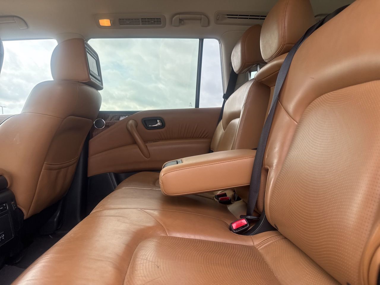 Used 2017 Nissan Armada Platinum image 35