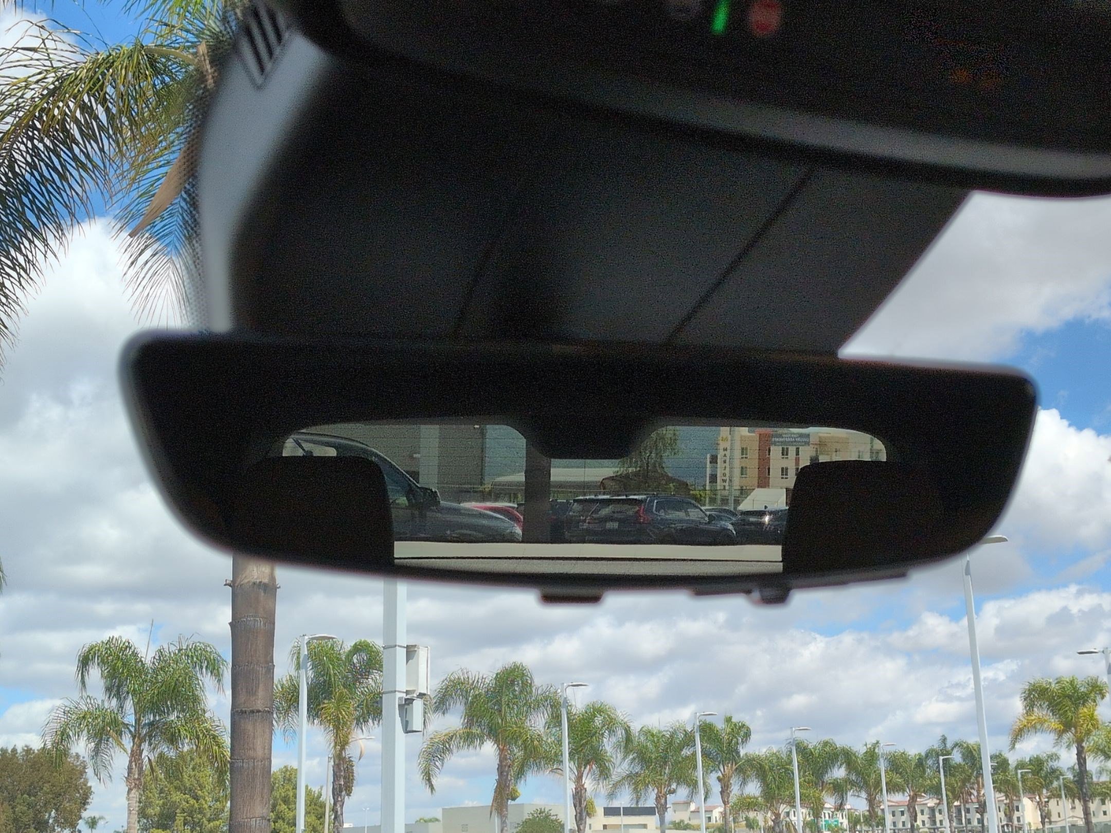 Used 2025 Cadillac XT4 Premium Luxury w/ Technology Package image 26