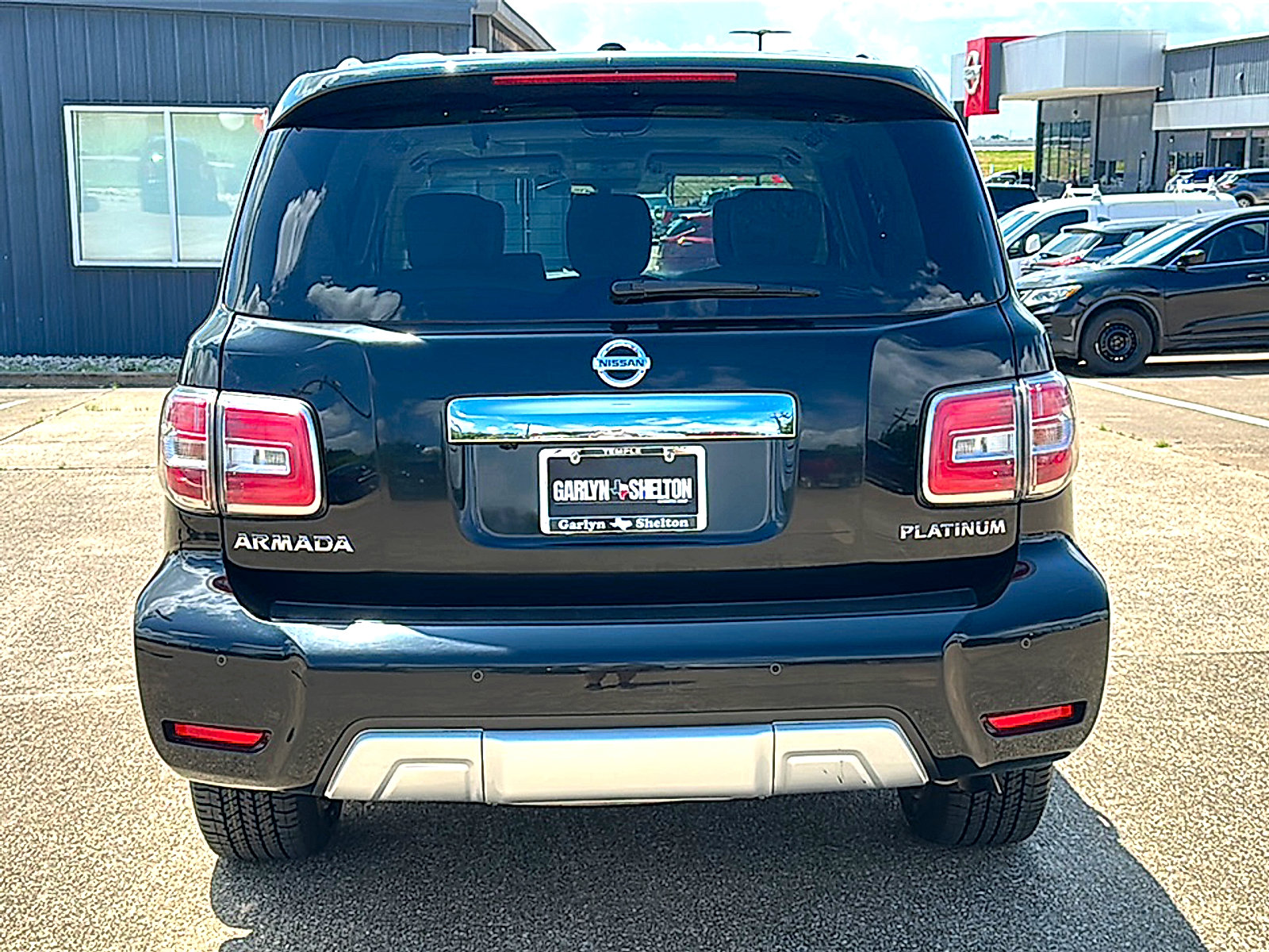 Used 2018 Nissan Armada Platinum RWD image 7