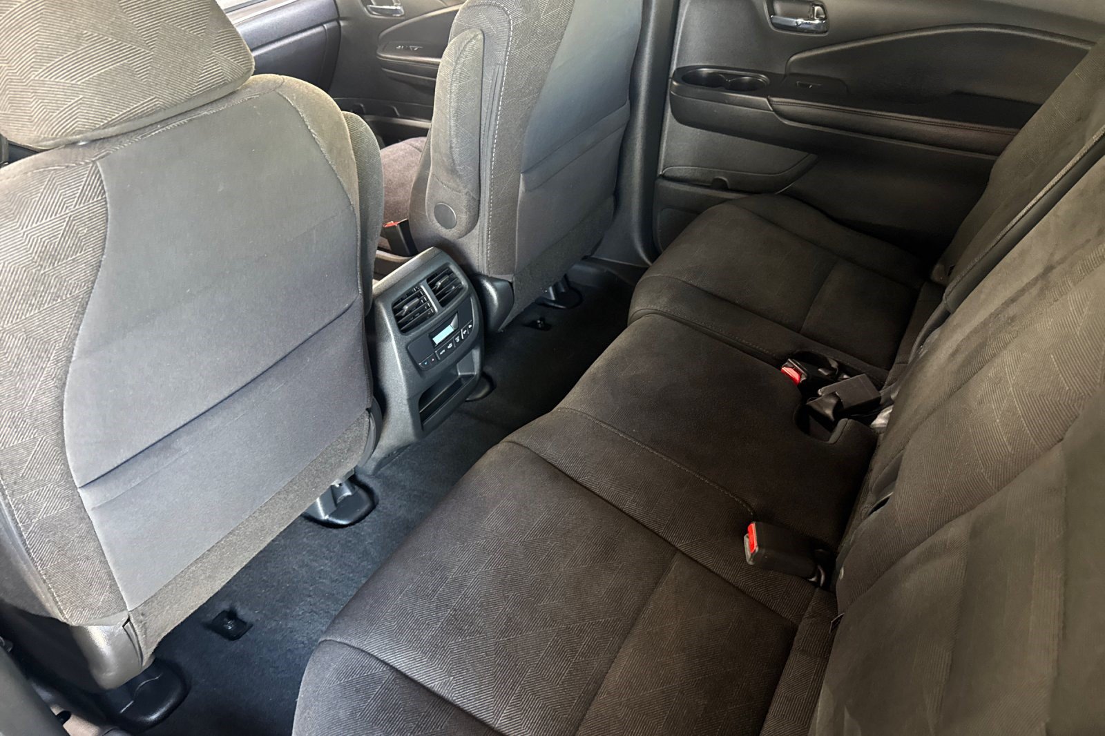 Used 2022 Honda Pilot Sport image 27