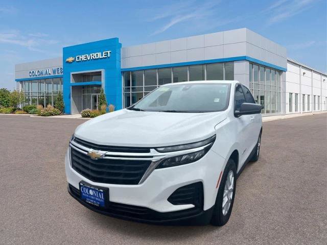 Used 2024 Chevrolet Equinox LS w/ LS Convenience Package AWD/4WD image 2