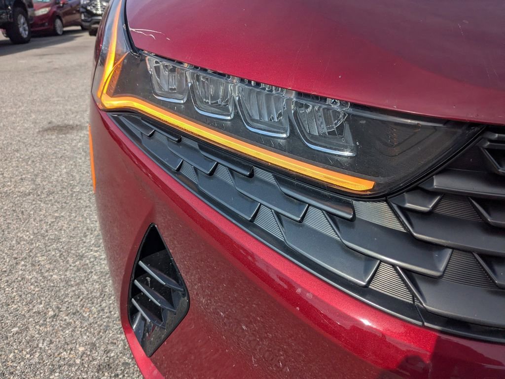 Used 2021 Kia K5 LXS image 10