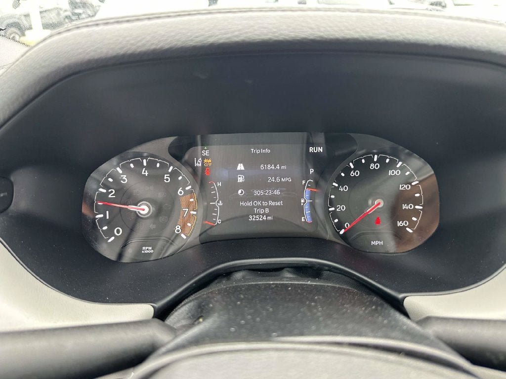 Used 2025 Jeep Compass Limited AWD/4WD image 29