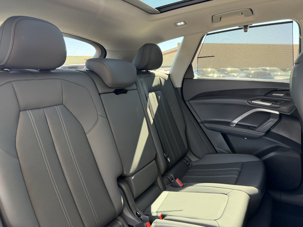 Used 2025 Audi Q5 Premium Plus w/ Premium Plus AWD/4WD image 37