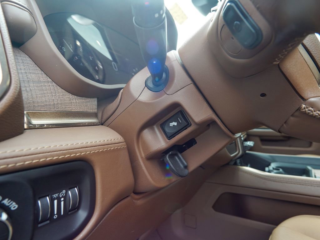 Used 2023 RAM 3500 Limited AWD/4WD image 25