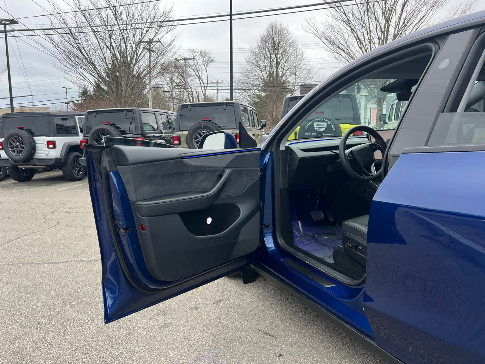 Used 2026 Tesla Model Y 2WD image 15