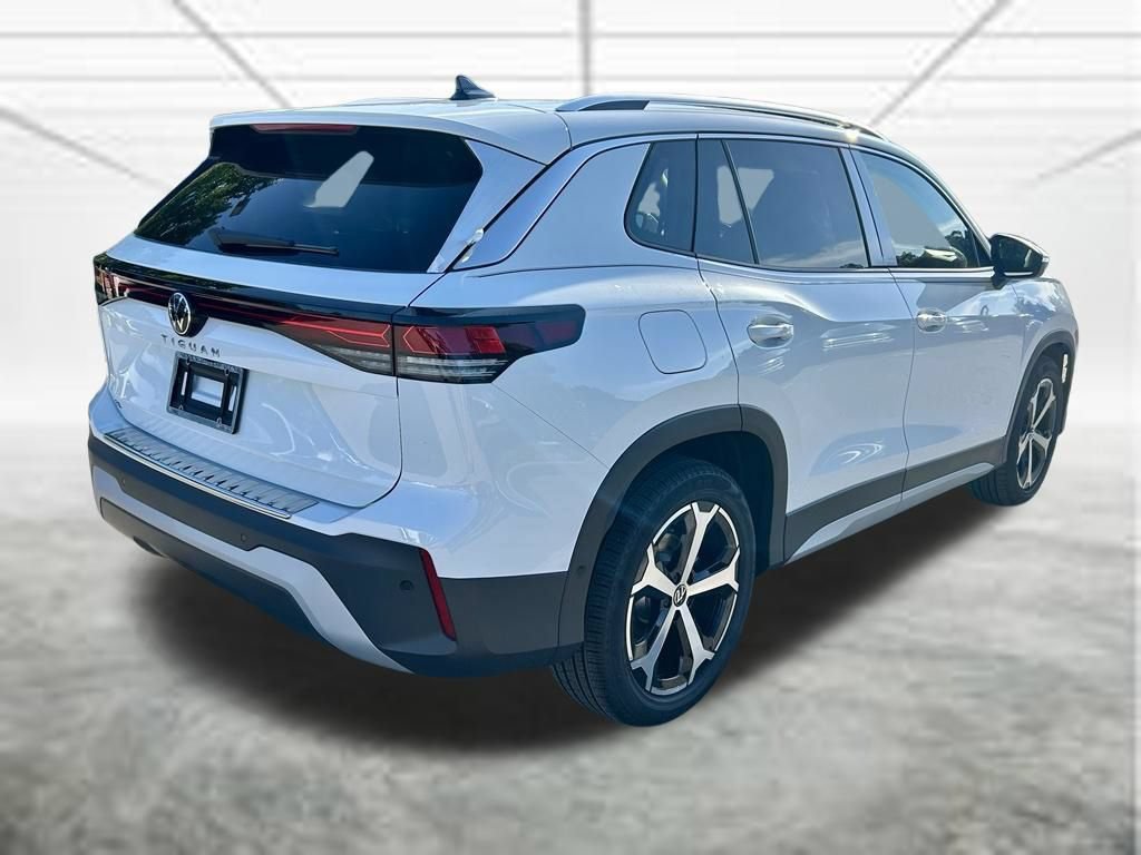 New 2026 Volkswagen Tiguan SE FWD image 5