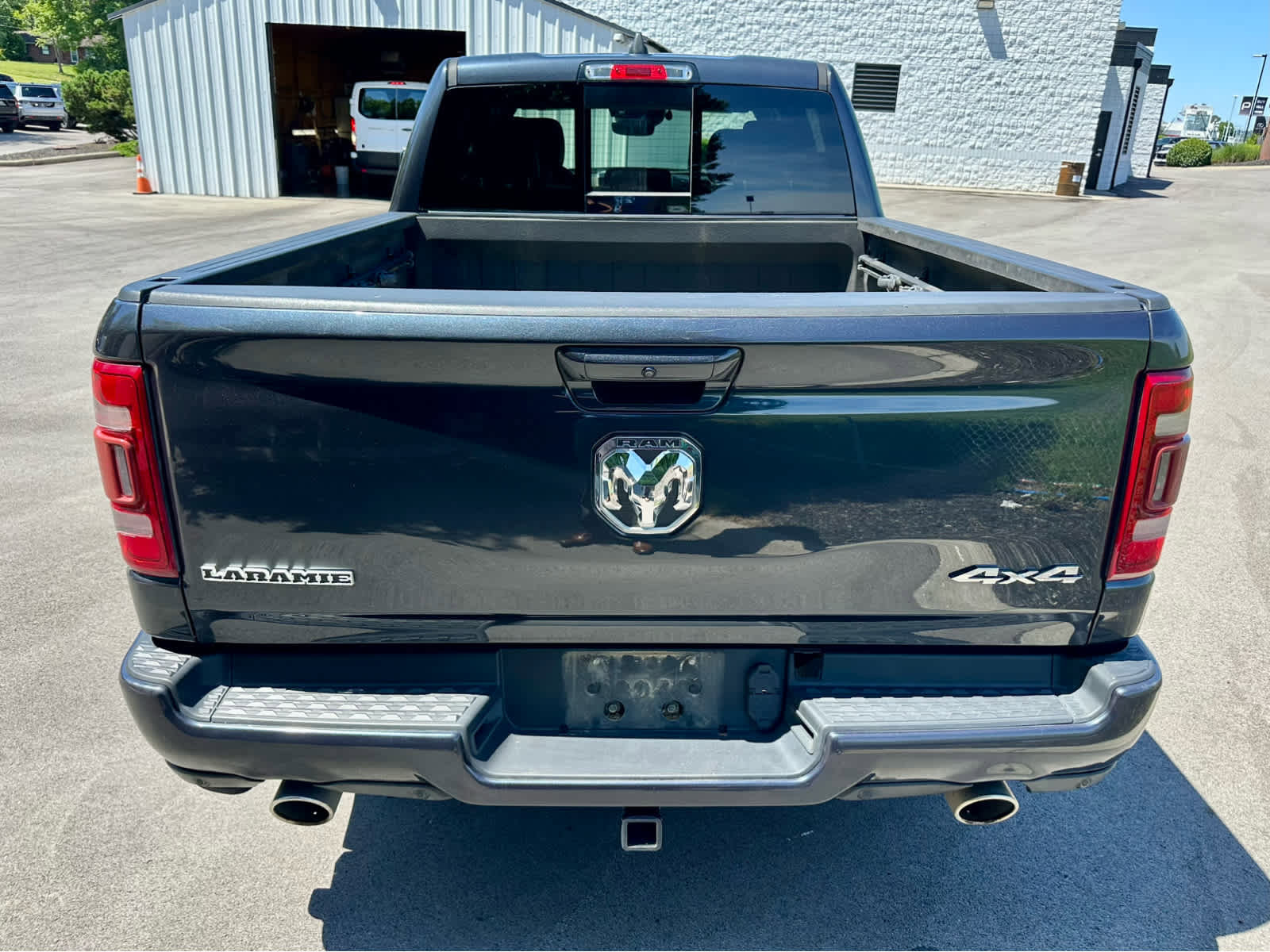 Used 2019 RAM 1500 Laramie AWD/4WD image 6