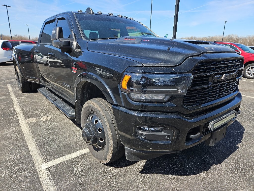 Used 2023 RAM 3500 Limited image 3