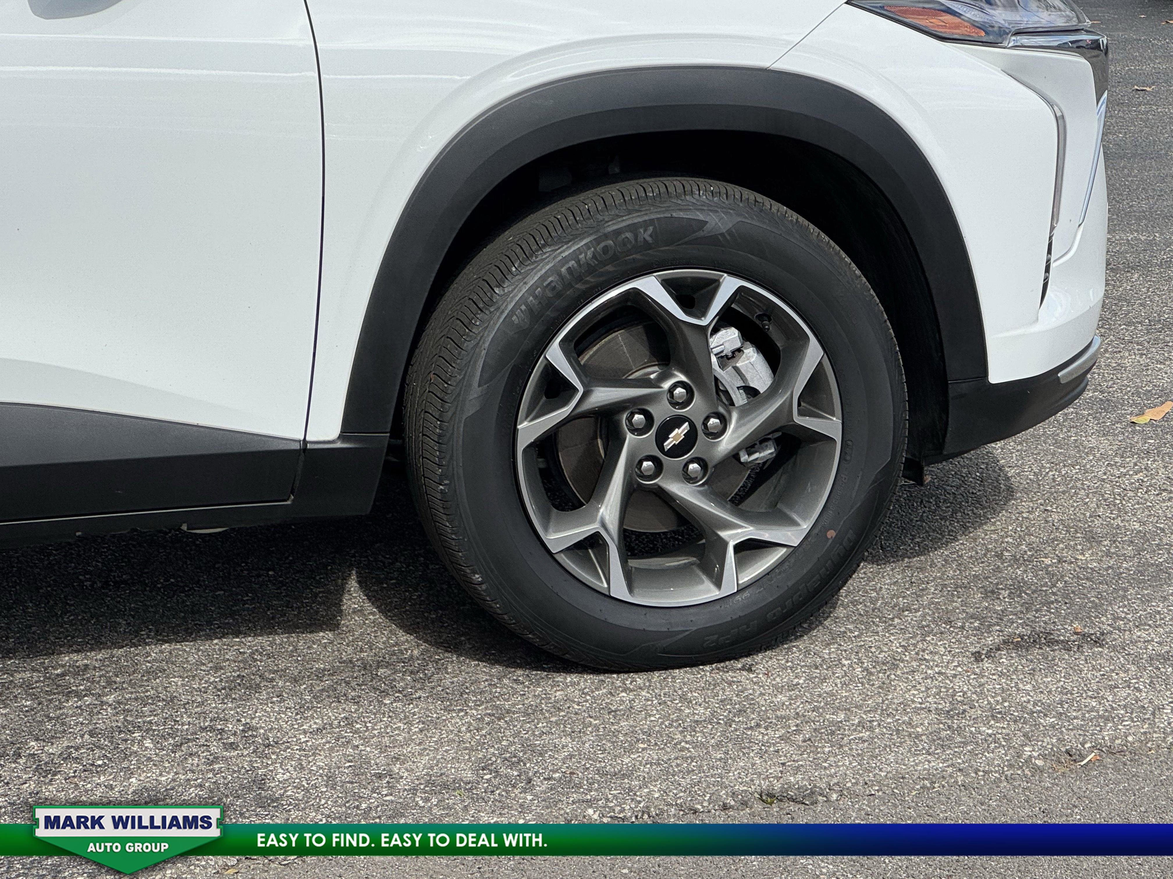 Used 2024 Chevrolet Trax LT w/ Driver Confidence Package image 6