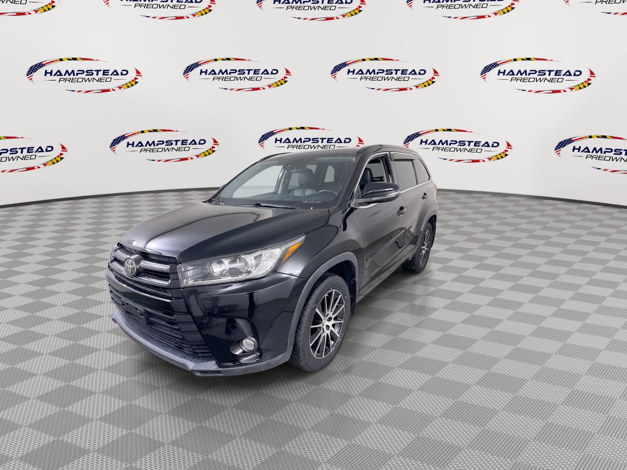 Used 2018 Toyota Highlander SE w/ Protection Package #3 AWD/4WD image 4