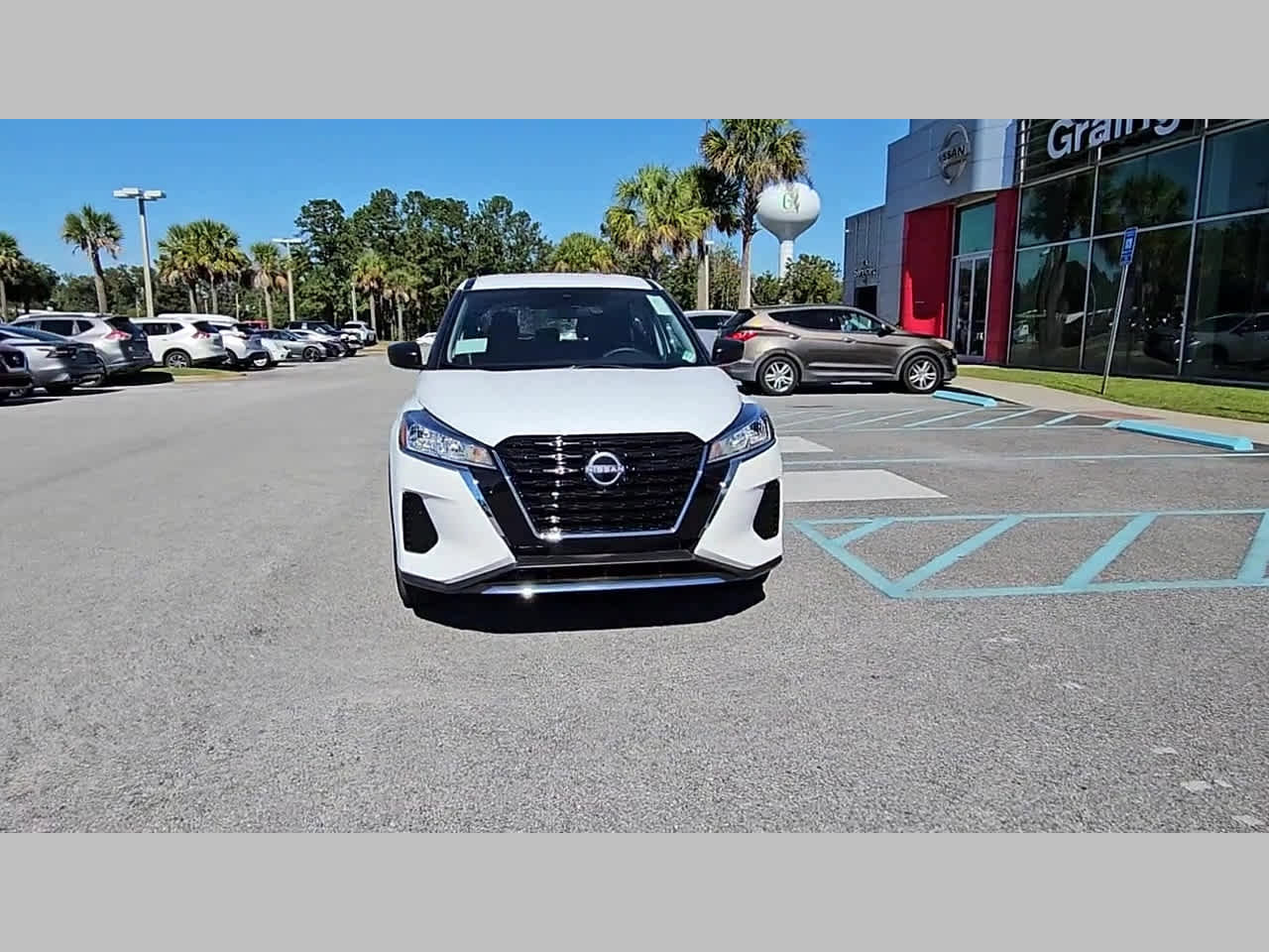 New 2025 Nissan Kicks Play S image 21