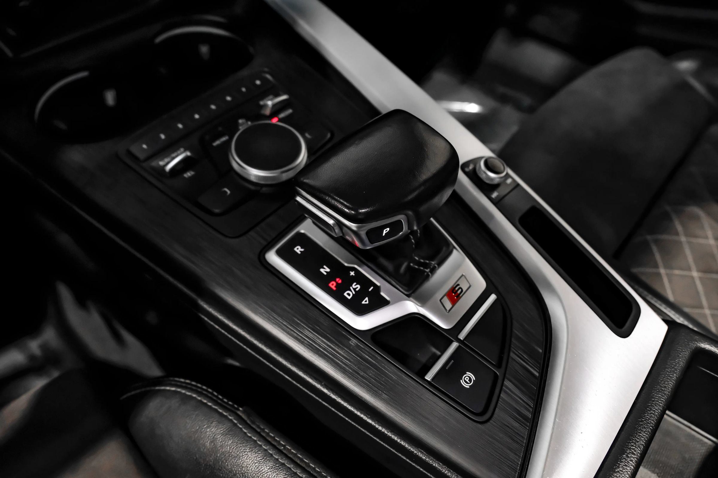 Used 2019 Audi S4 Premium w/ Convenience Package AWD/4WD image 23