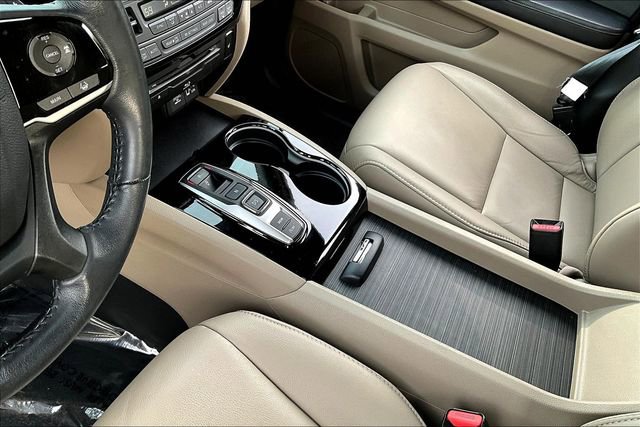Used 2020 Honda Pilot Touring image 18